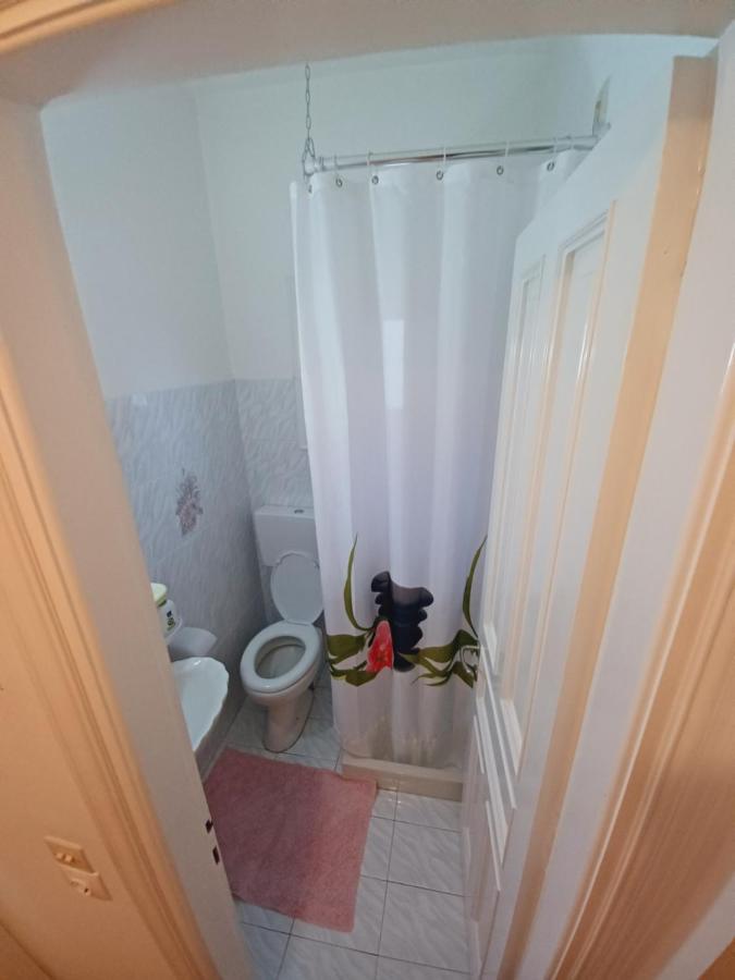 Demy'S Studio Apartment Acharavi  Ngoại thất bức ảnh